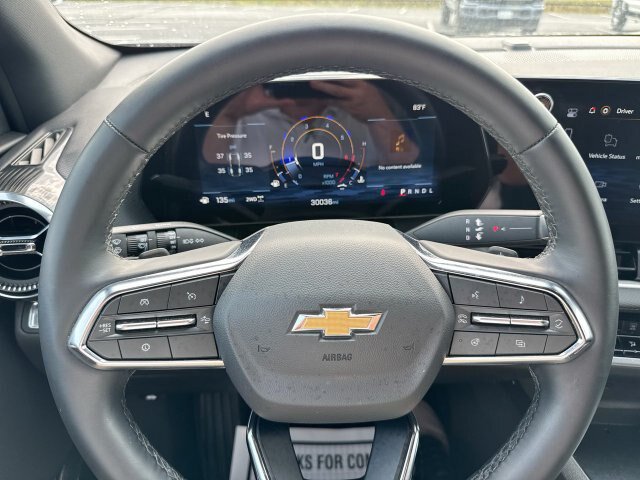 Used 2026 Chevrolet Equinox LT AWD/4WD image 14