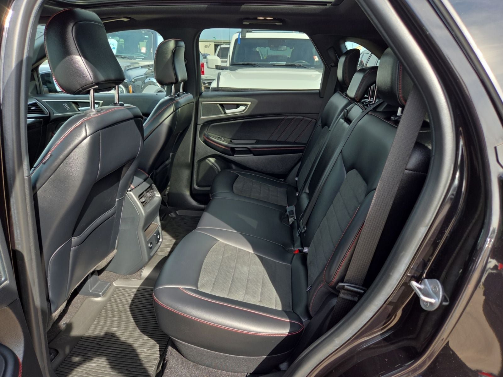 Certified 2024 Ford Edge ST-Line AWD/4WD image 47