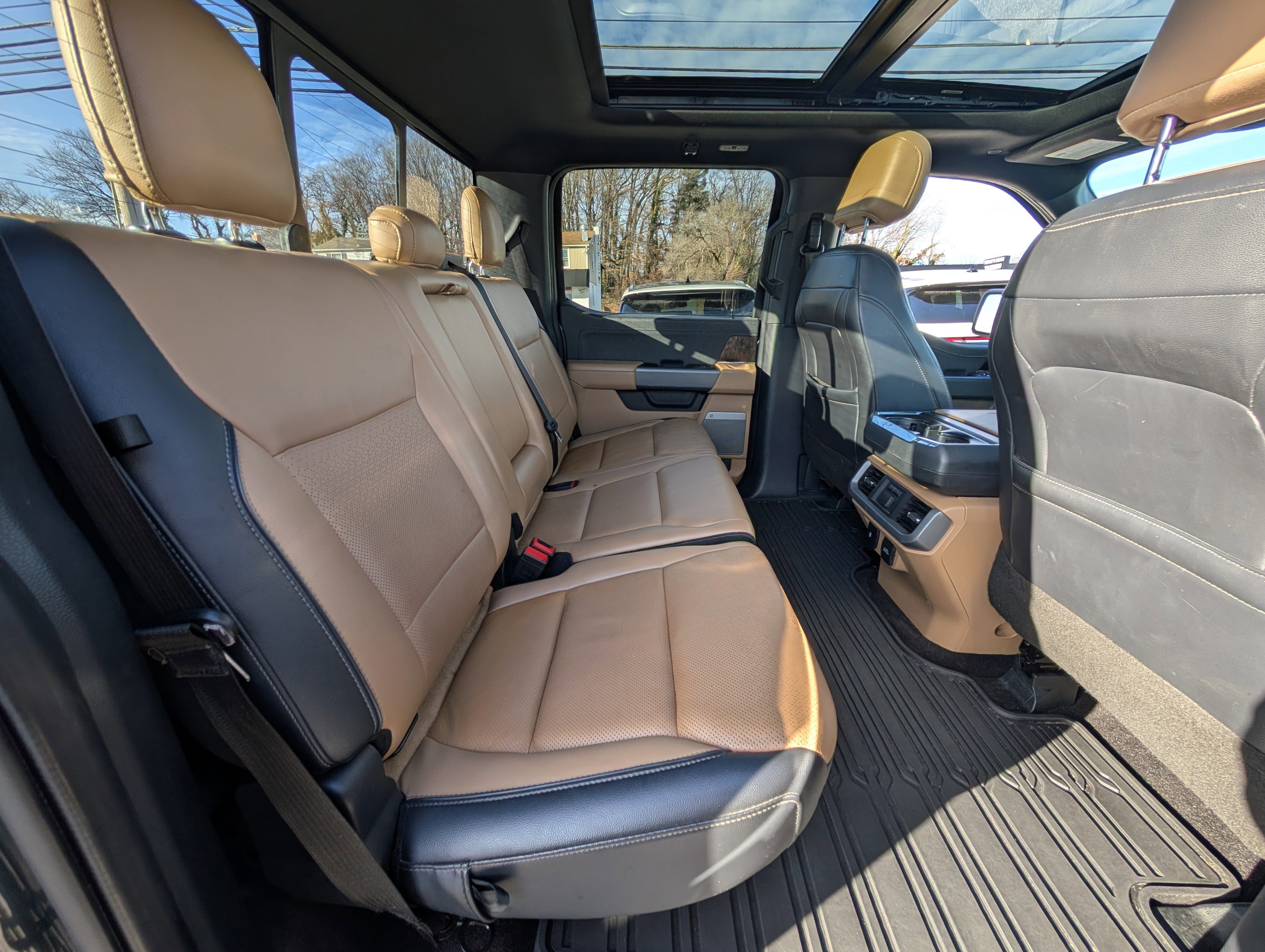 Certified 2021 Ford F150 Lariat w/ Equipment Group 502A High image 13