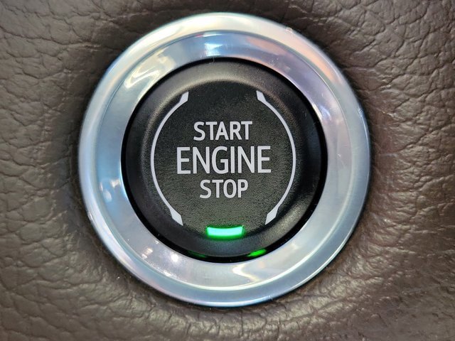 Used 2023 GMC Yukon Denali image 33