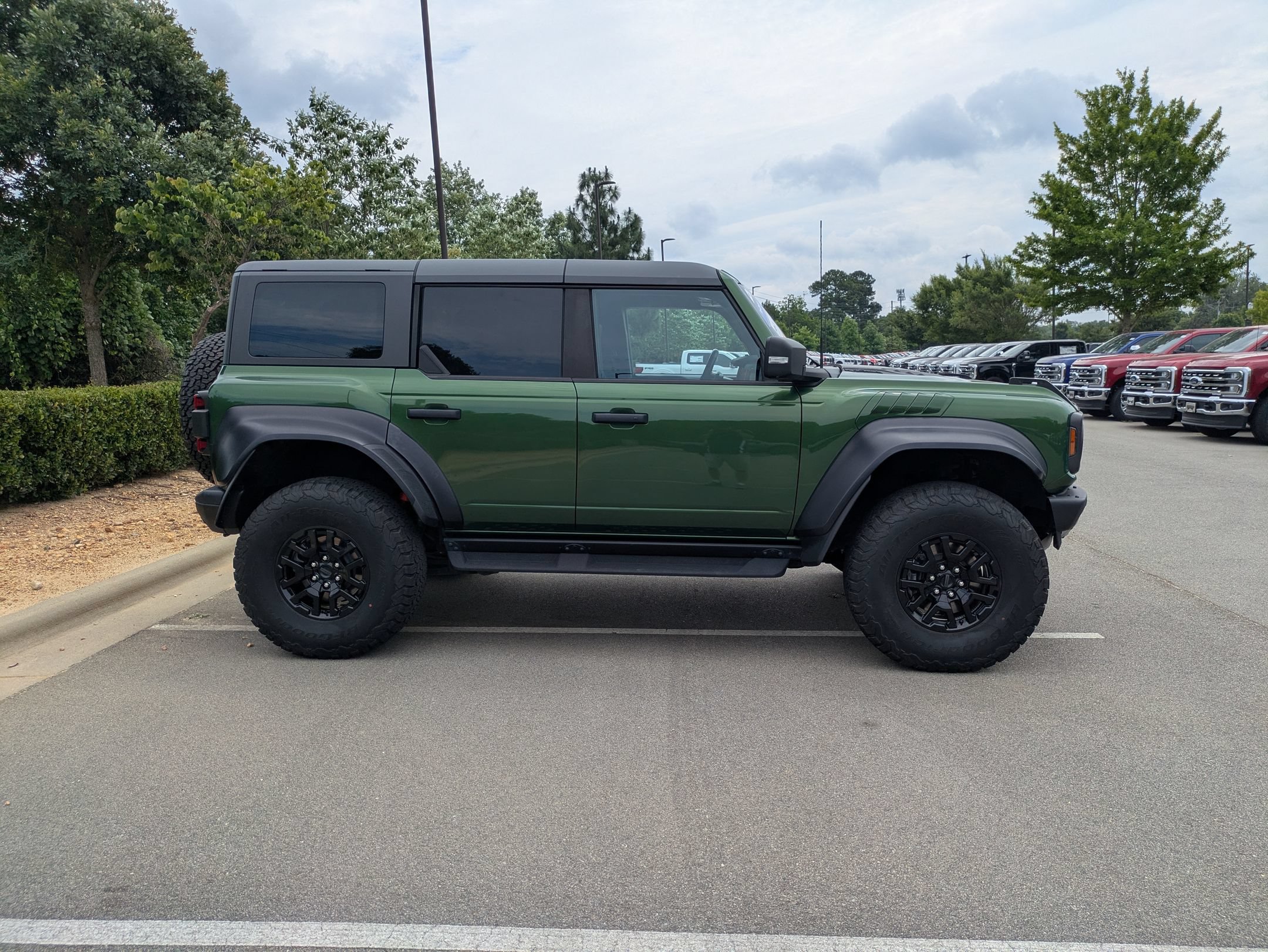 Certified 2022 Ford Bronco Raptor AWD/4WD image 3