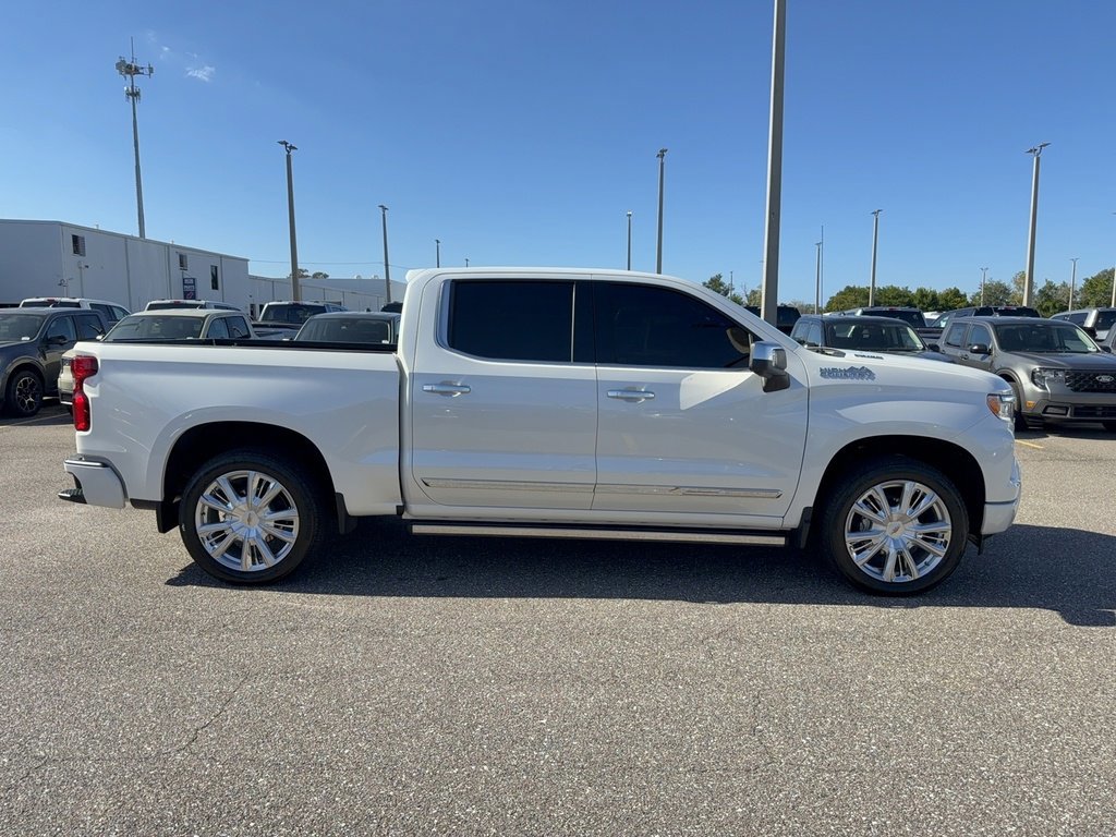 Used 2025 Chevrolet Silverado 1500 High Country image 2
