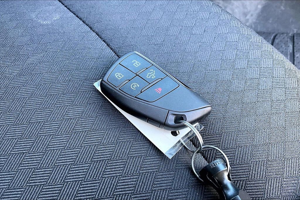 Used 2024 Chevrolet Silverado 2500 Custom w/ Custom Value Package image 11