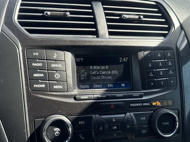 Certified 2019 Ford Explorer XLT FWD image 11