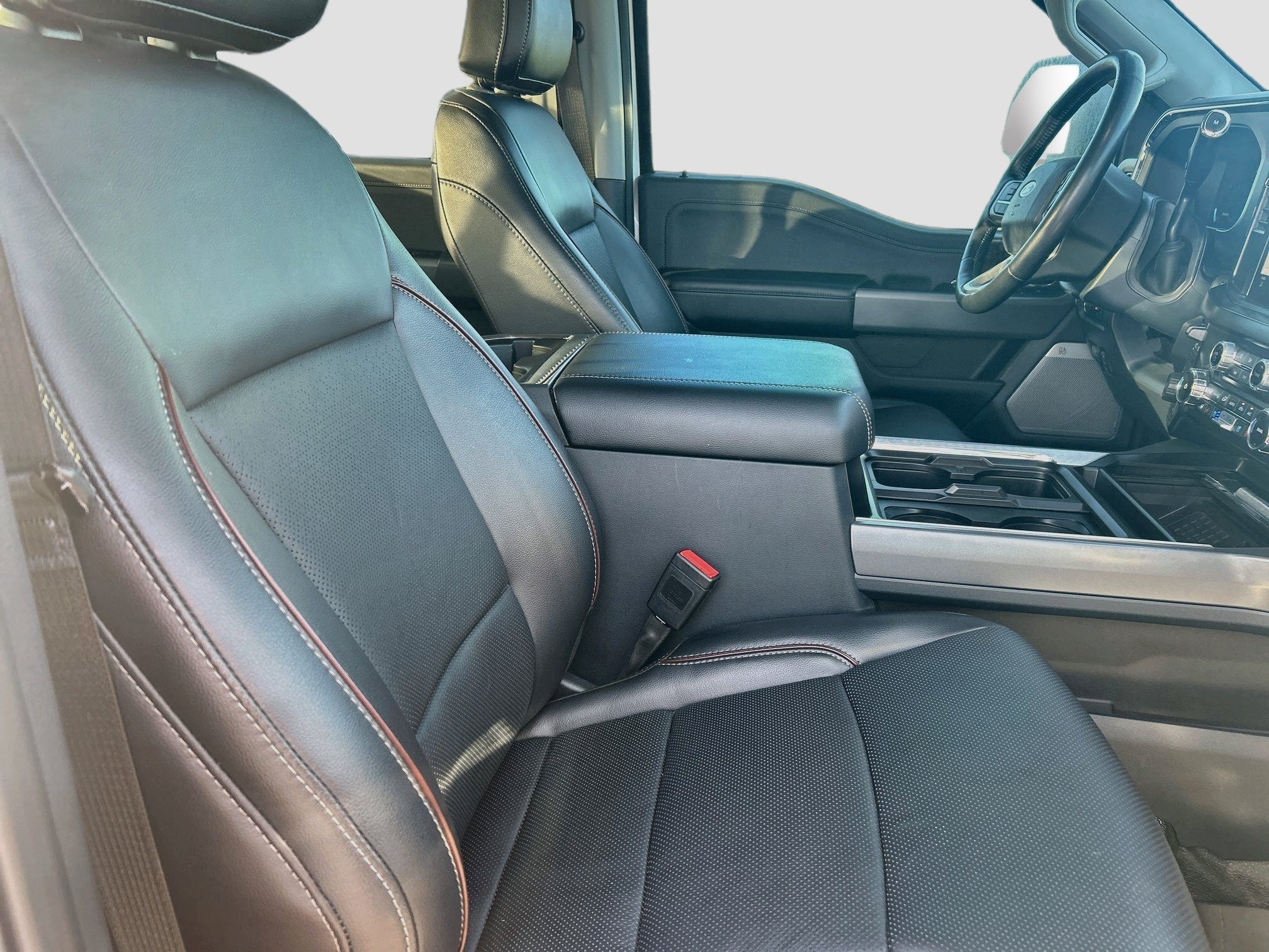 Certified 2024 Ford F250 Lariat w/ Sport Appearance Package AWD/4WD image 29