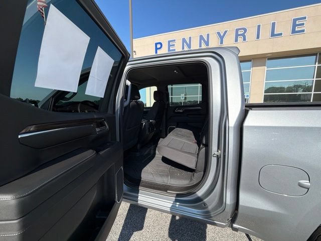 Used 2023 Chevrolet Silverado 1500 RST w/ Protection Package AWD/4WD image 15