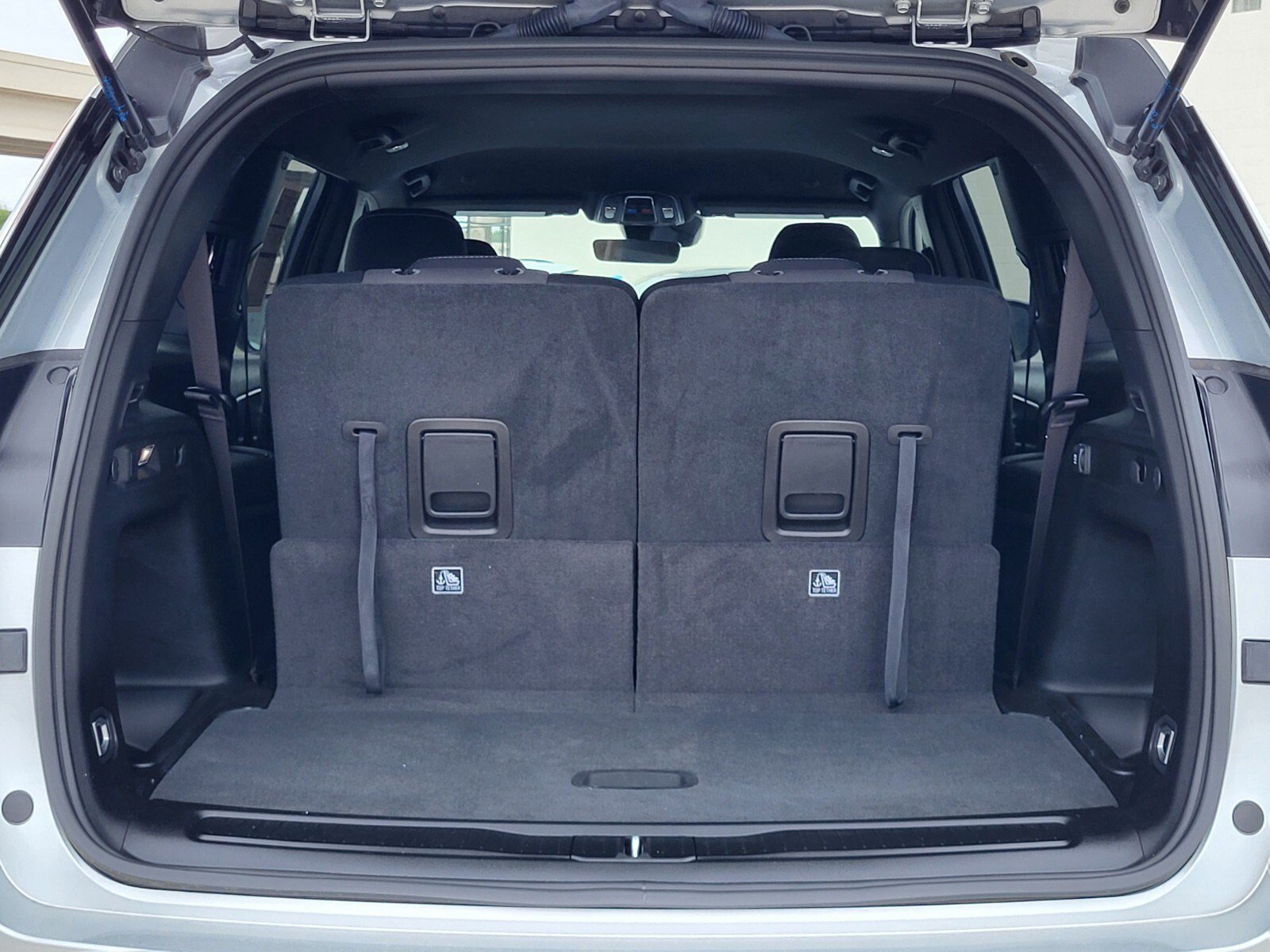 Used 2025 Jeep Grand Cherokee L Laredo image 31