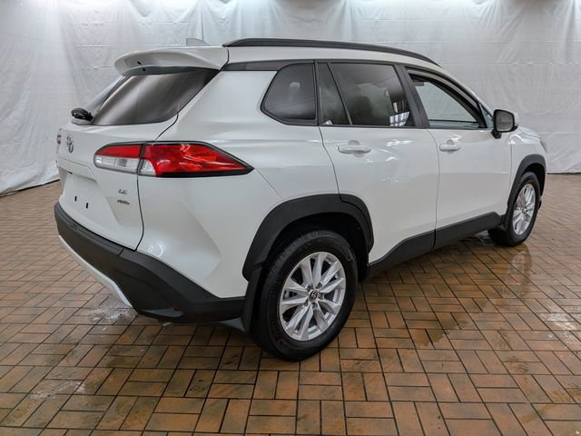 Used 2024 Toyota Corolla Cross LE image 5