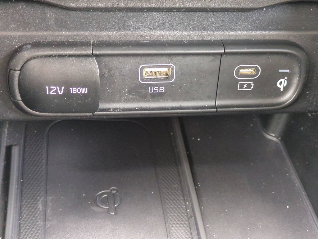 Used 2023 Kia Telluride EX w/ EX Captain's Chair Package FWD image 26