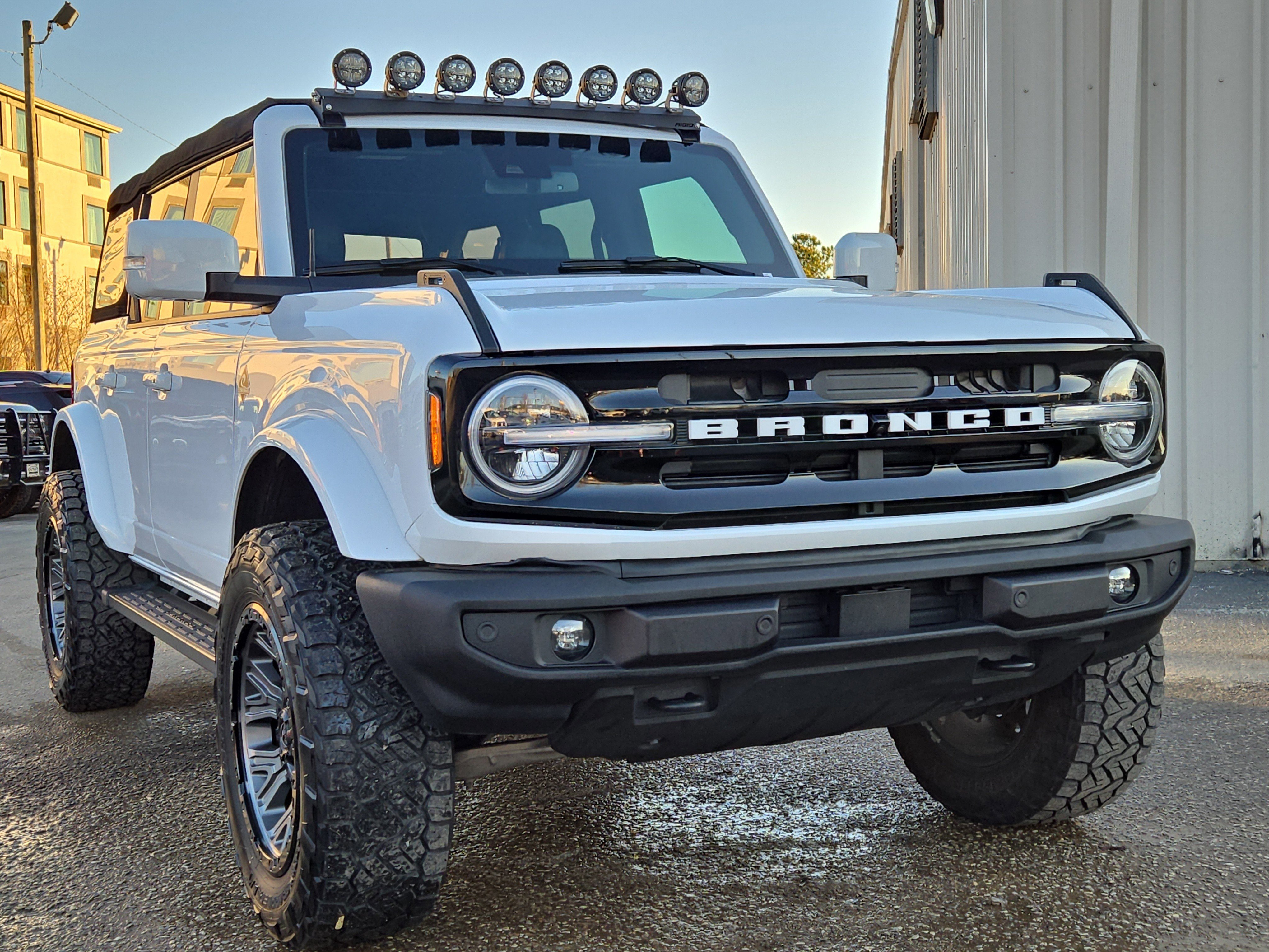 Certified 2023 Ford Bronco Outer Banks image 2