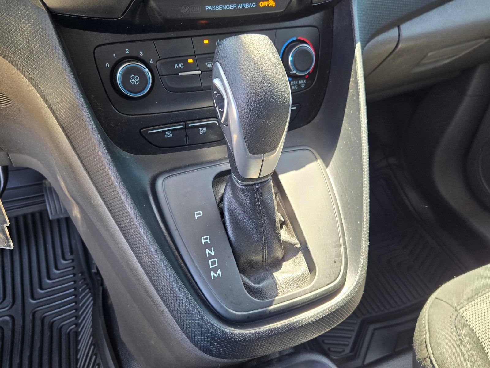 Certified 2020 Ford Transit Connect XL FWD image 27