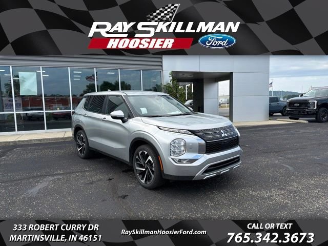 Used 2024 Mitsubishi Outlander SE AWD/4WD image 1
