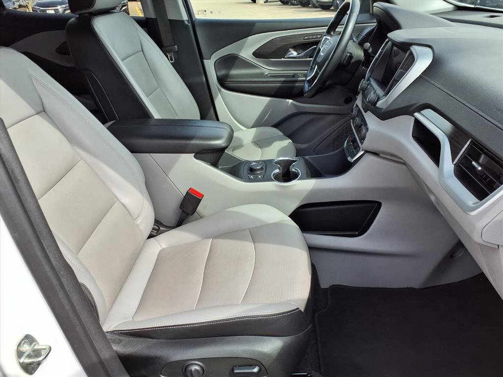 Used 2023 GMC Terrain SLT image 29