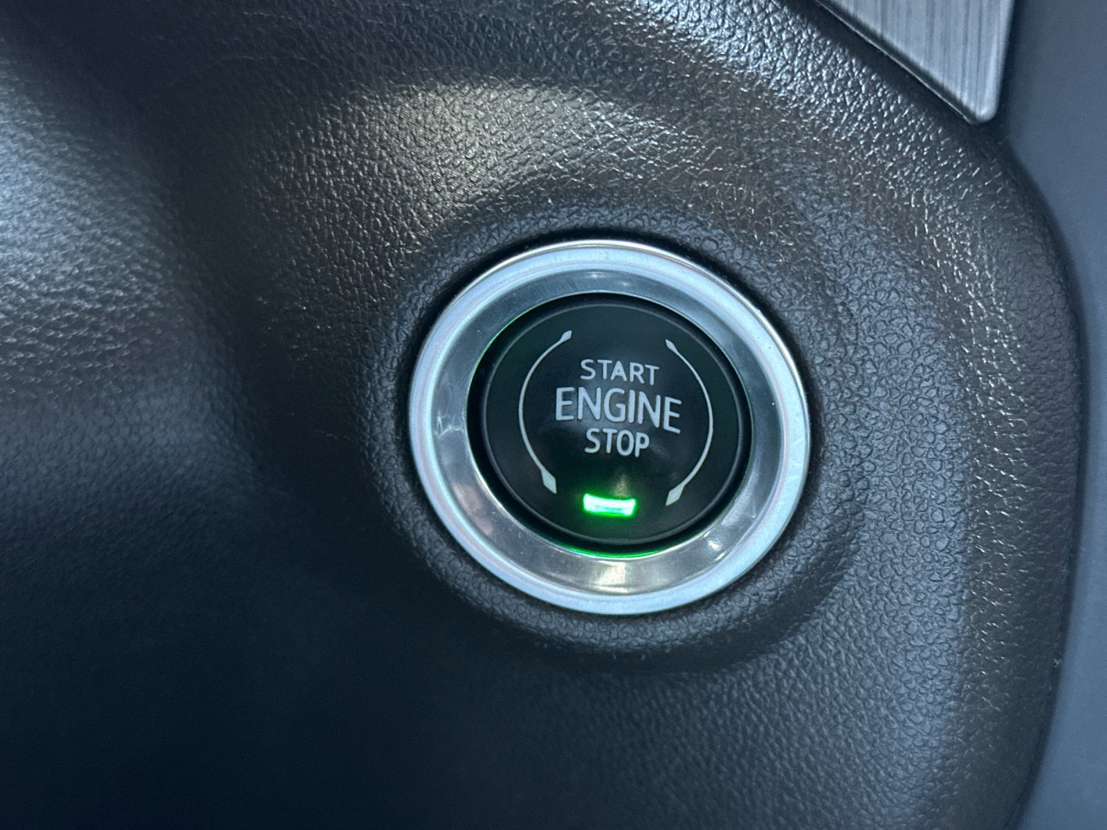 Used 2020 GMC Sierra 2500 Denali w/ Gooseneck/5TH Wheel Package image 22