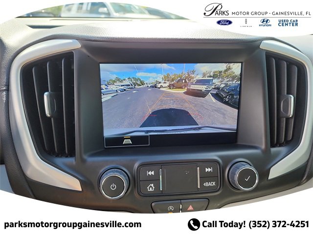 Used 2023 GMC Terrain SLT image 20