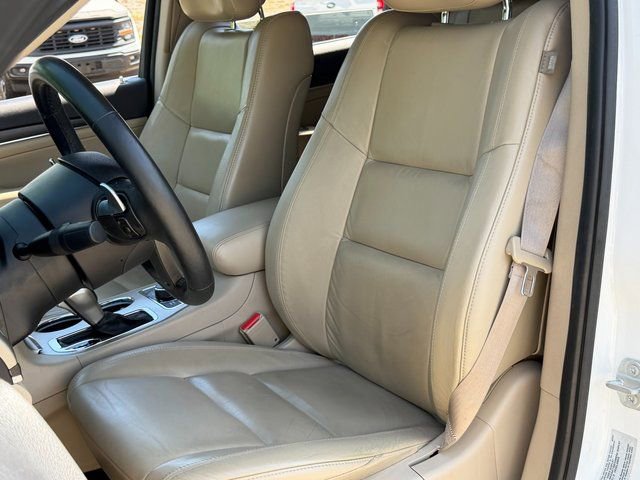 Used 2017 Jeep Grand Cherokee Limited AWD/4WD image 26