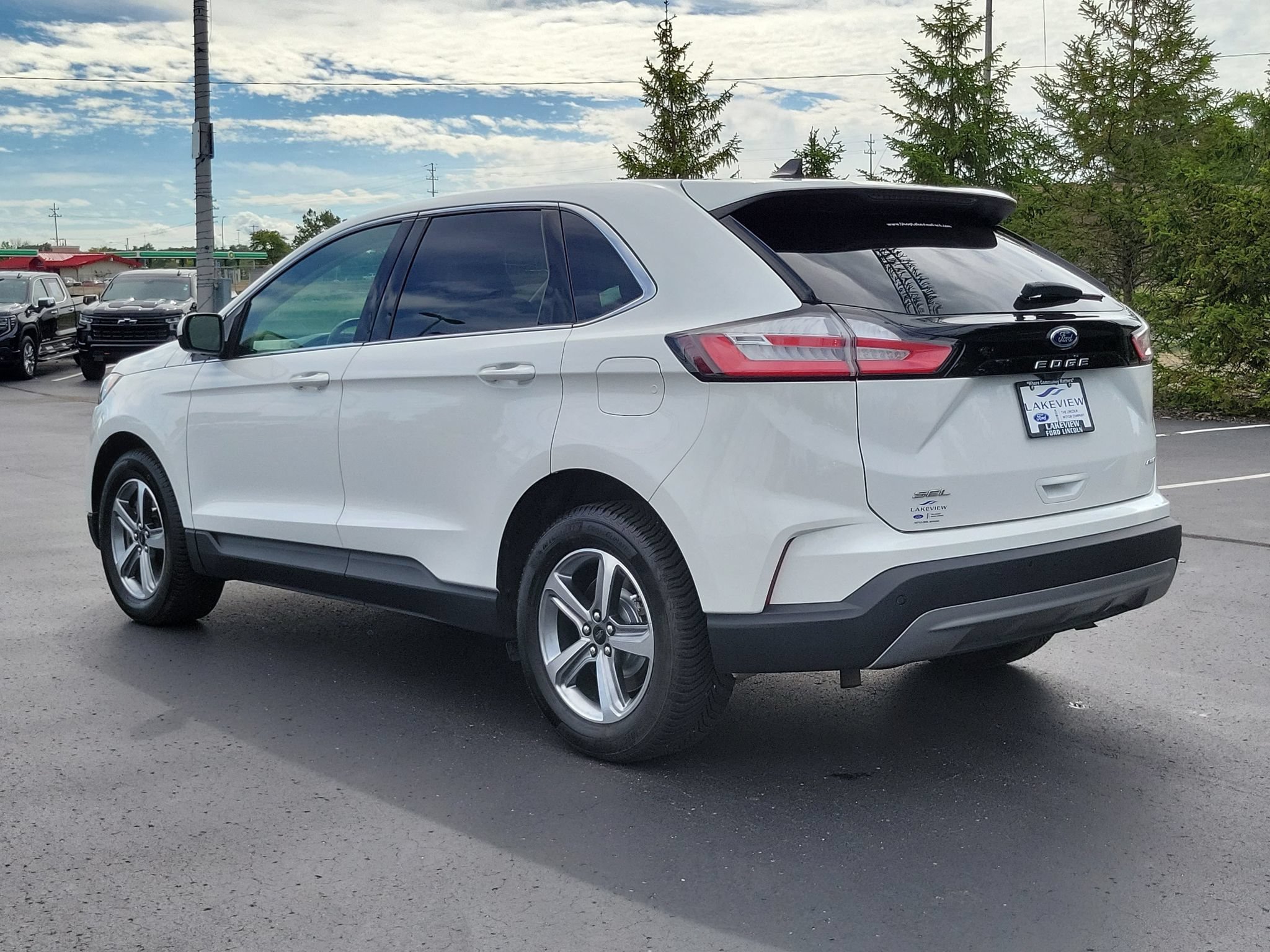 Certified 2024 Ford Edge SEL w/ Convenience Package AWD/4WD image 4