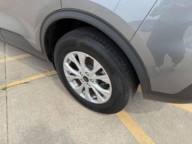 Certified 2025 Ford Escape Active AWD/4WD image 6