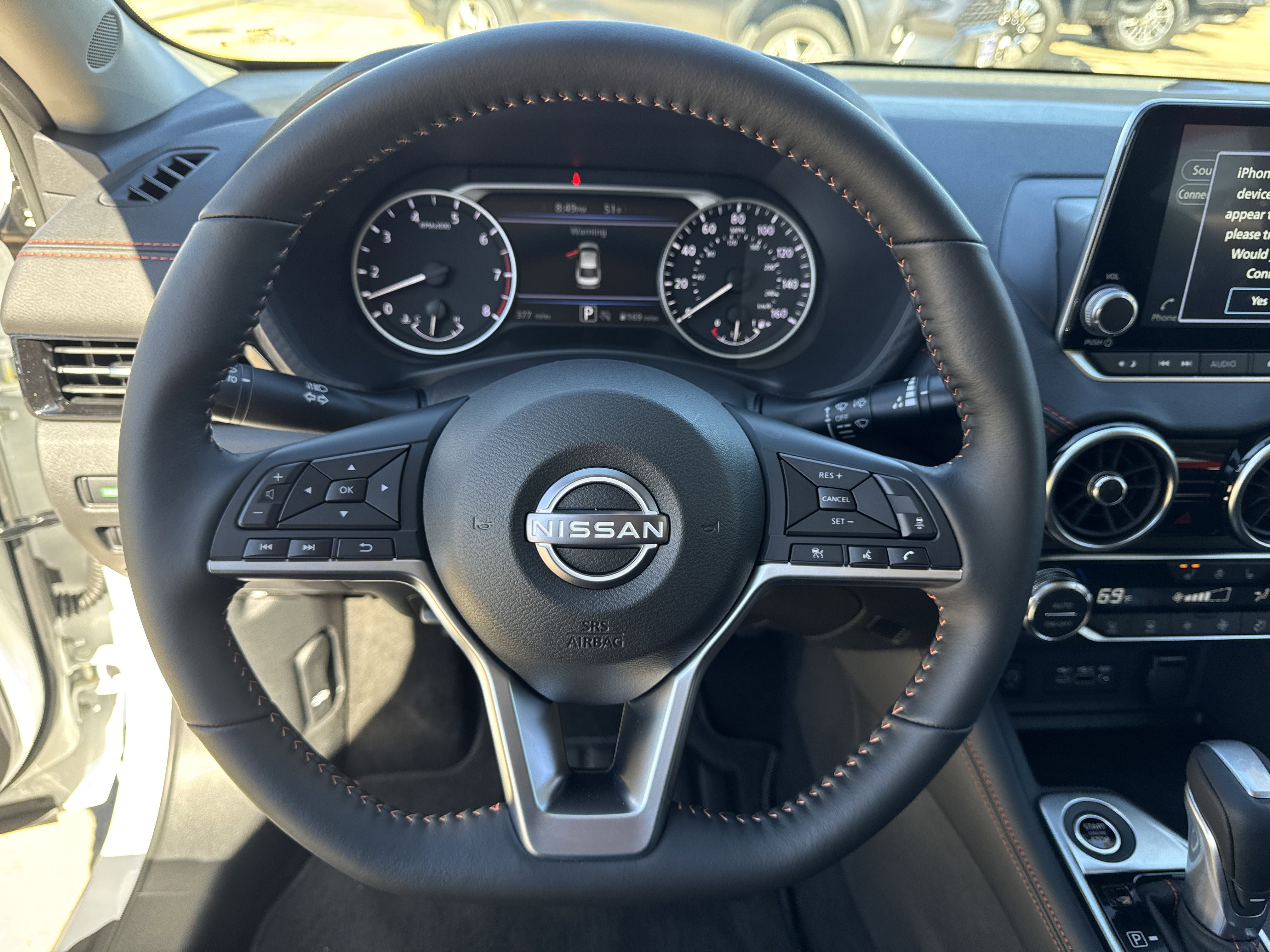 Used 2025 Nissan Sentra SR w/ SR Premium Package image 16