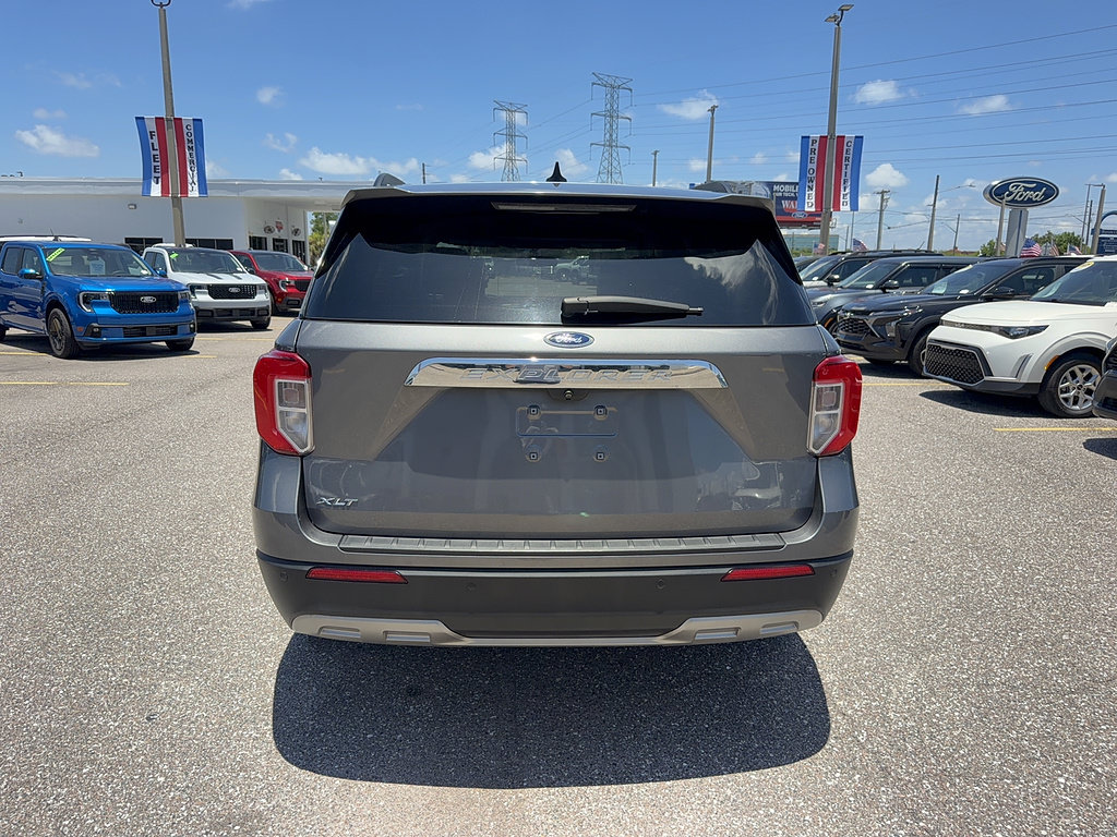 Certified 2022 Ford Explorer XLT w/ Equipment Group 202A RWD image 6