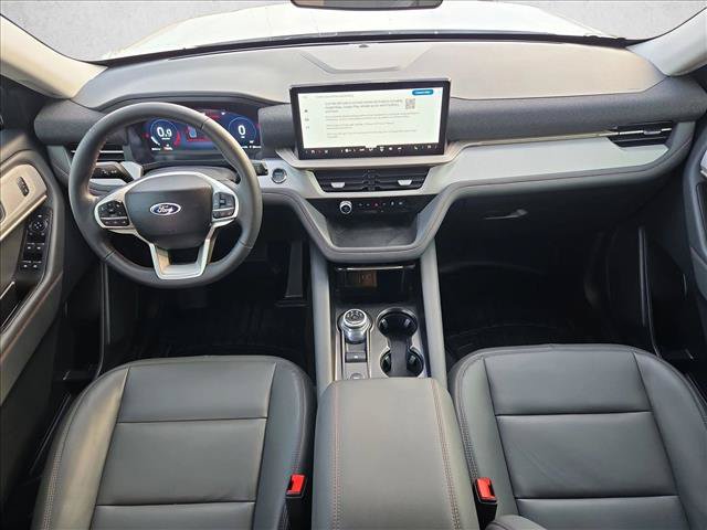 Certified 2025 Ford Explorer Active w/ Active Comfort Package RWD image 16