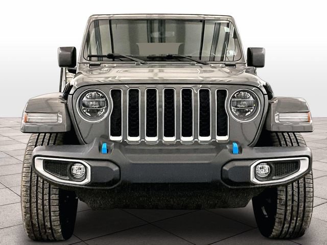 Used 2022 Jeep Wrangler Unlimited Sahara w/ Cold Weather Group AWD/4WD image 3