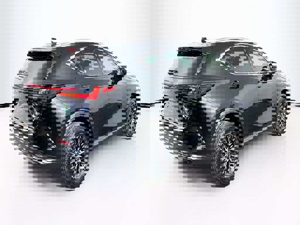 Used 2024 Lexus NX 250 FWD w/ Cold Area Package image 5