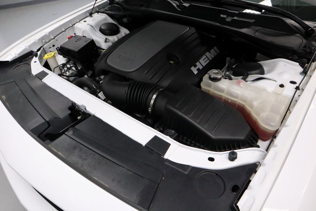 Used 2022 Dodge Challenger R/T w/ Driver Convenience Group image 17