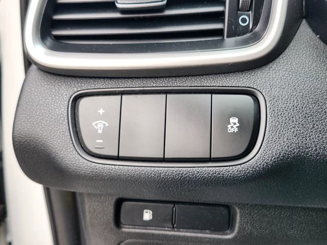 Used 2018 Kia Sorento LX image 23