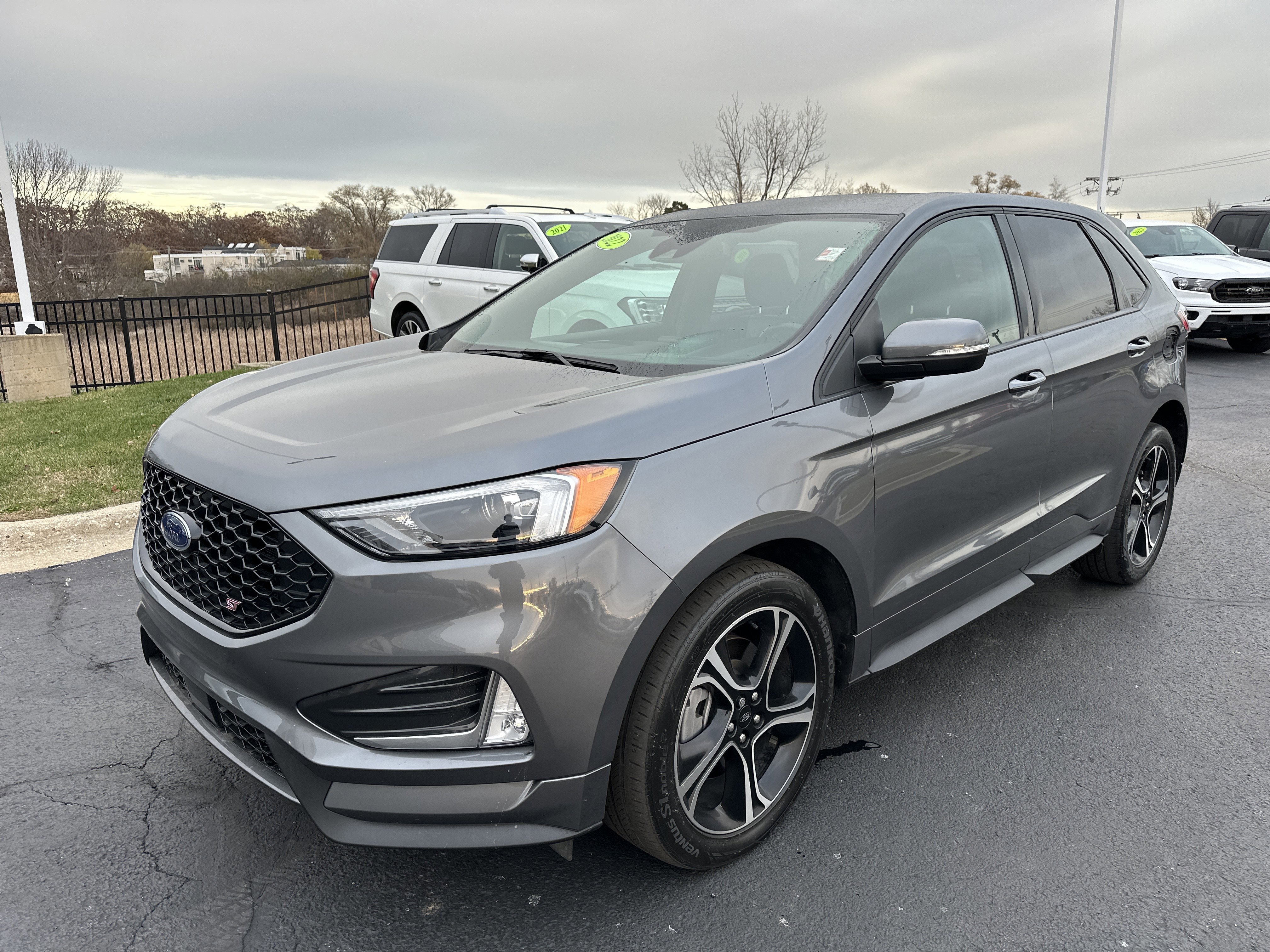 Certified 2022 Ford Edge ST image 5