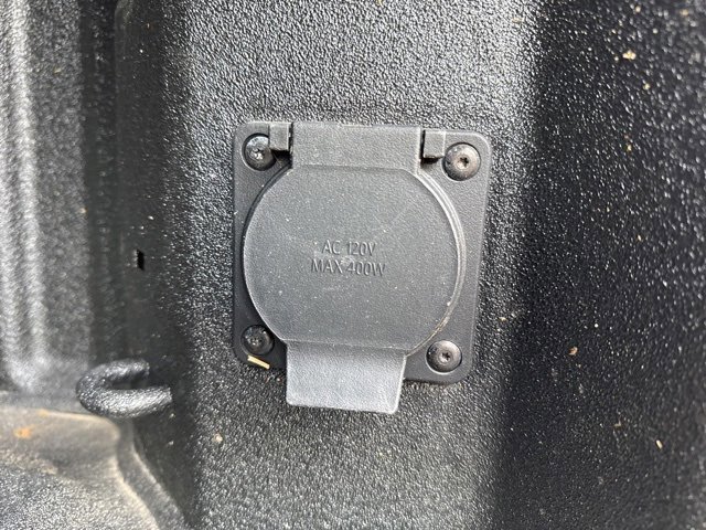 Used 2024 Chevrolet Silverado 1500 LTZ image 10