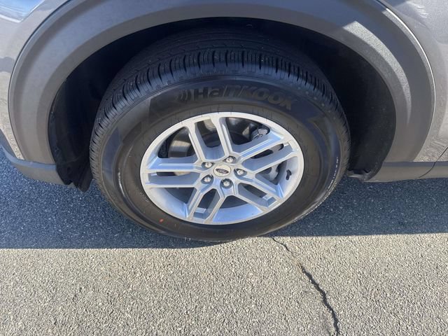 Certified 2025 Ford Explorer Active AWD/4WD image 13