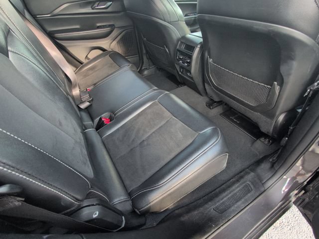 Used 2024 Jeep Grand Cherokee Altitude RWD image 17