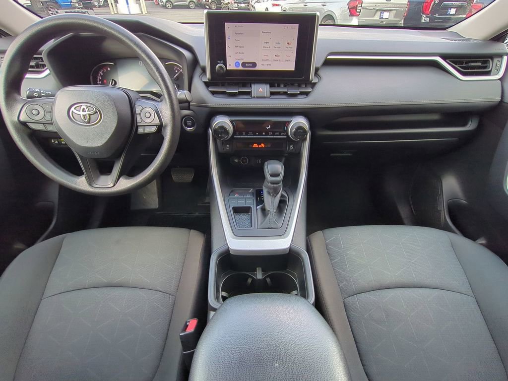 Used 2024 Toyota RAV4 XLE image 18
