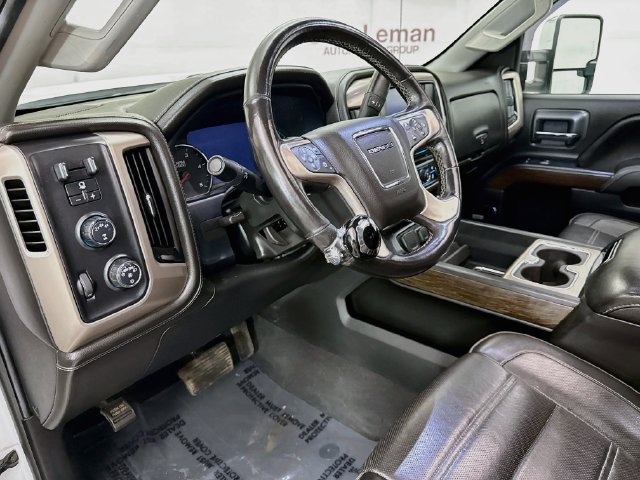 Used 2019 GMC Sierra 3500 Denali w/ Duramax Plus Package AWD/4WD image 9