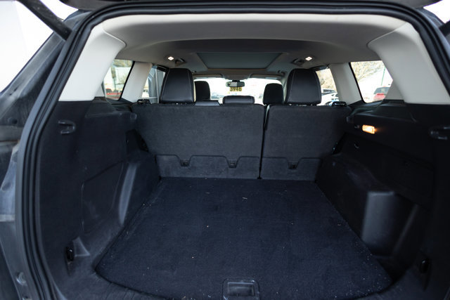 Certified 2018 Ford Escape Titanium image 8