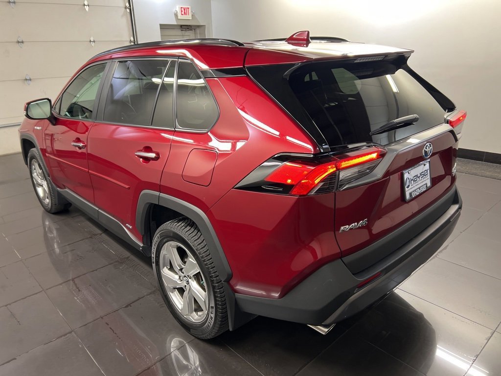Used 2021 Toyota RAV4 Limited image 2