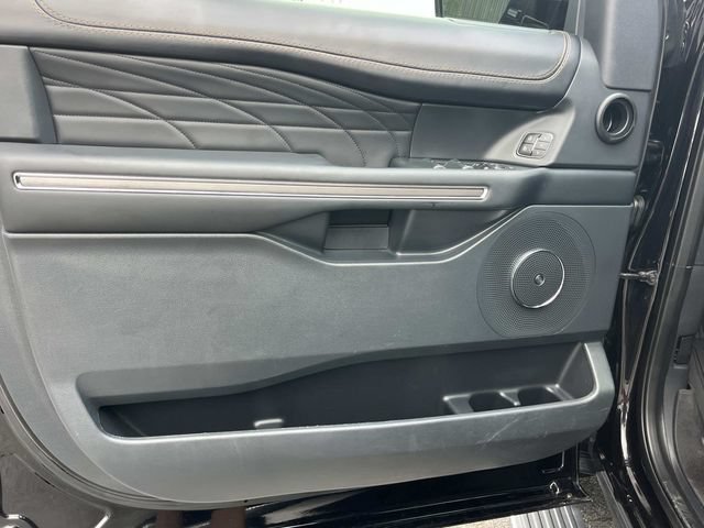 Certified 2022 Ford Expedition Max Platinum AWD/4WD image 32