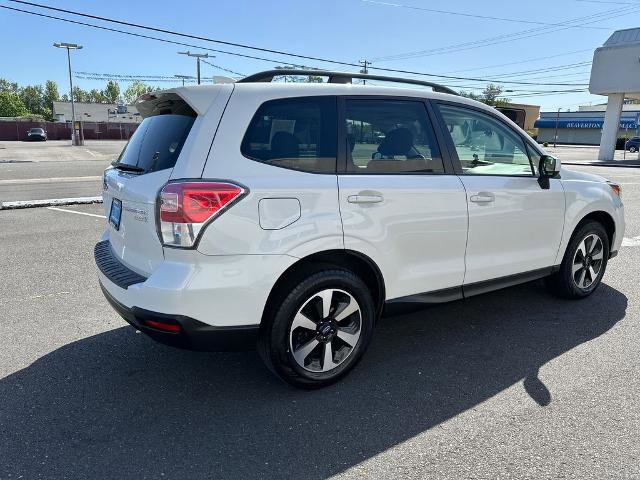 Used 2017 Subaru Forester 2.5i Premium AWD/4WD image 6