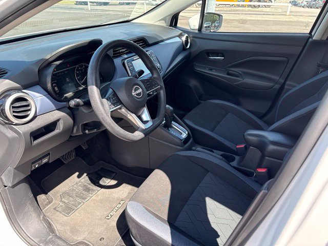 Used 2024 Nissan Versa SV FWD image 8