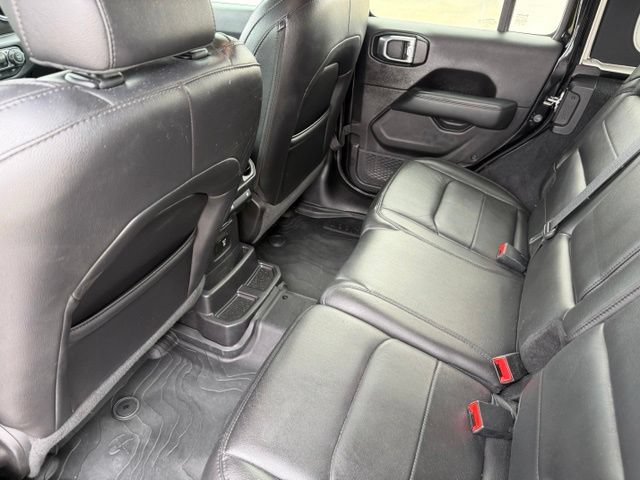 Used 2019 Jeep Wrangler Unlimited Sahara AWD/4WD image 20