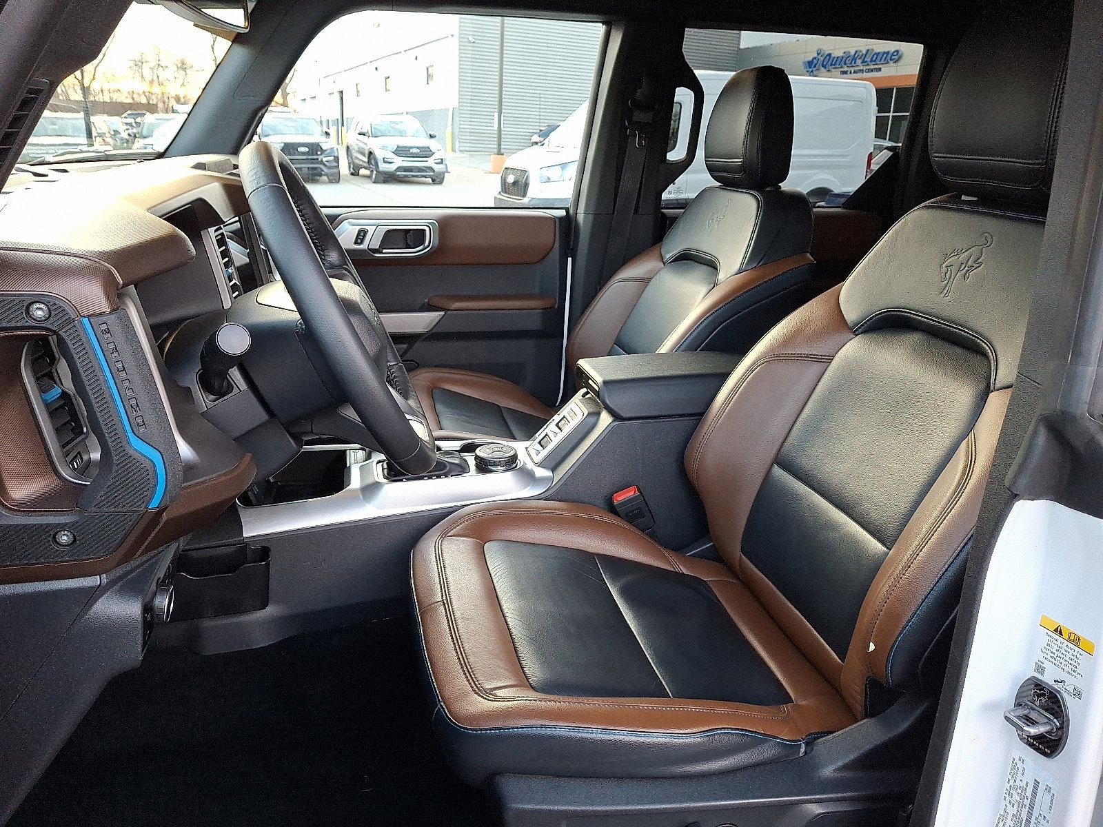 Certified 2023 Ford Bronco Outer Banks w/ Sasquatch Package image 16