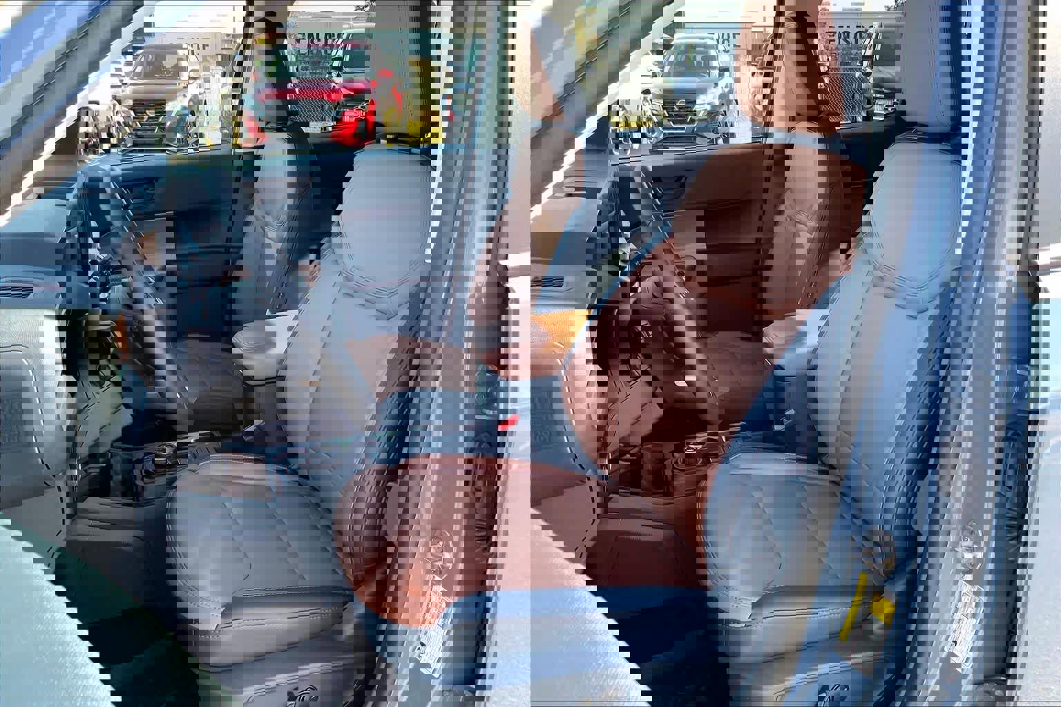 Certified 2024 Ford Maverick Lariat image 7