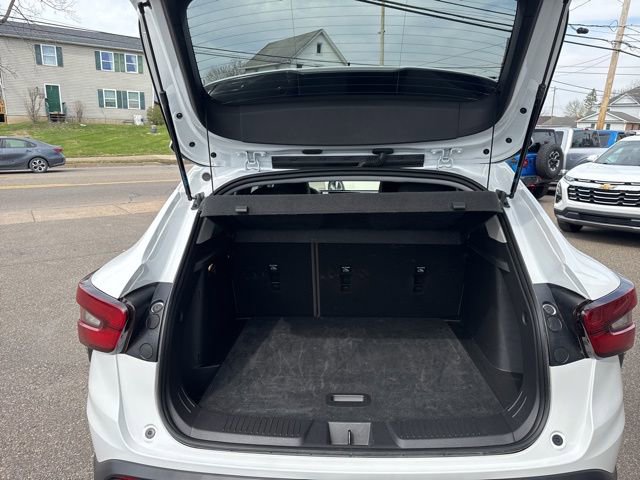 Used 2025 Chevrolet Trax ACTIV w/ Sunroof Package image 39