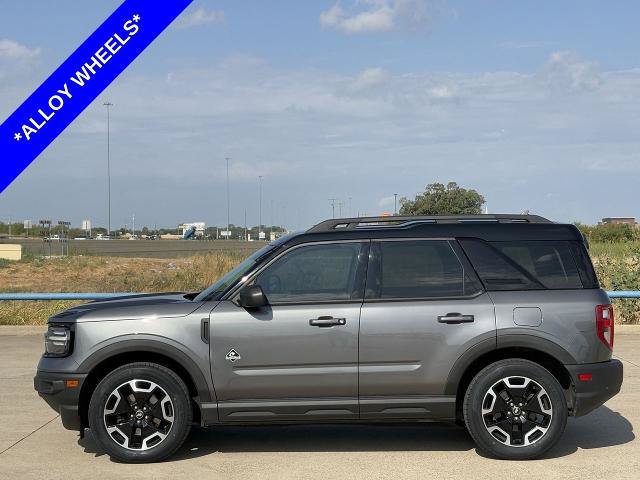 Certified 2022 Ford Bronco Sport Outer Banks w/ Tech Package AWD/4WD image 3