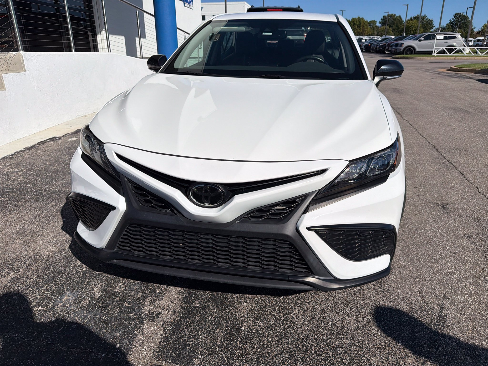 Used 2023 Toyota Camry SE w/ Convenience Package AWD/4WD image 2