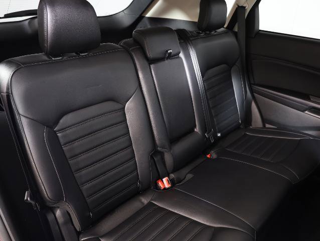 Certified 2024 Ford Edge SEL w/ Convenience Package AWD/4WD image 10