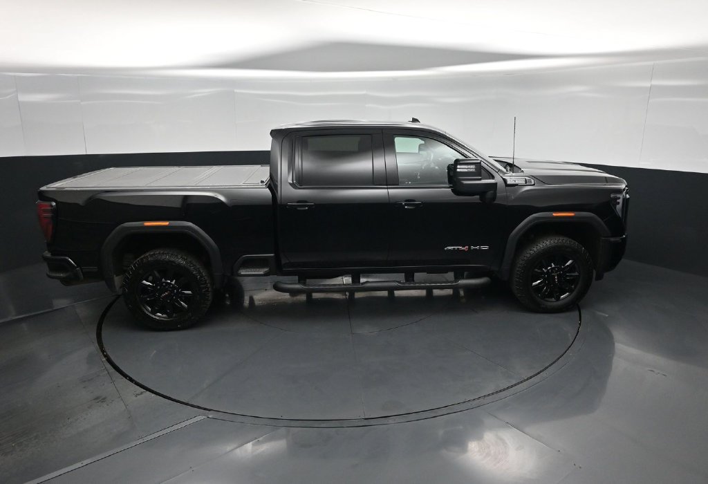 Used 2024 GMC Sierra 2500 AT4 w/ Technology Package AWD/4WD image 36