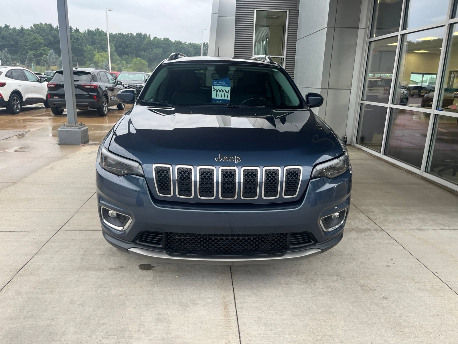 Used 2020 Jeep Cherokee Limited w/ Trailer Tow Group AWD/4WD image 8