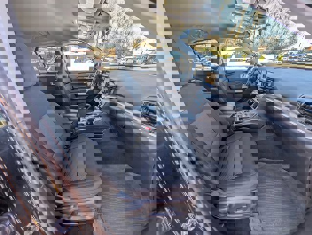 Certified 2024 Ford Explorer XLT image 10